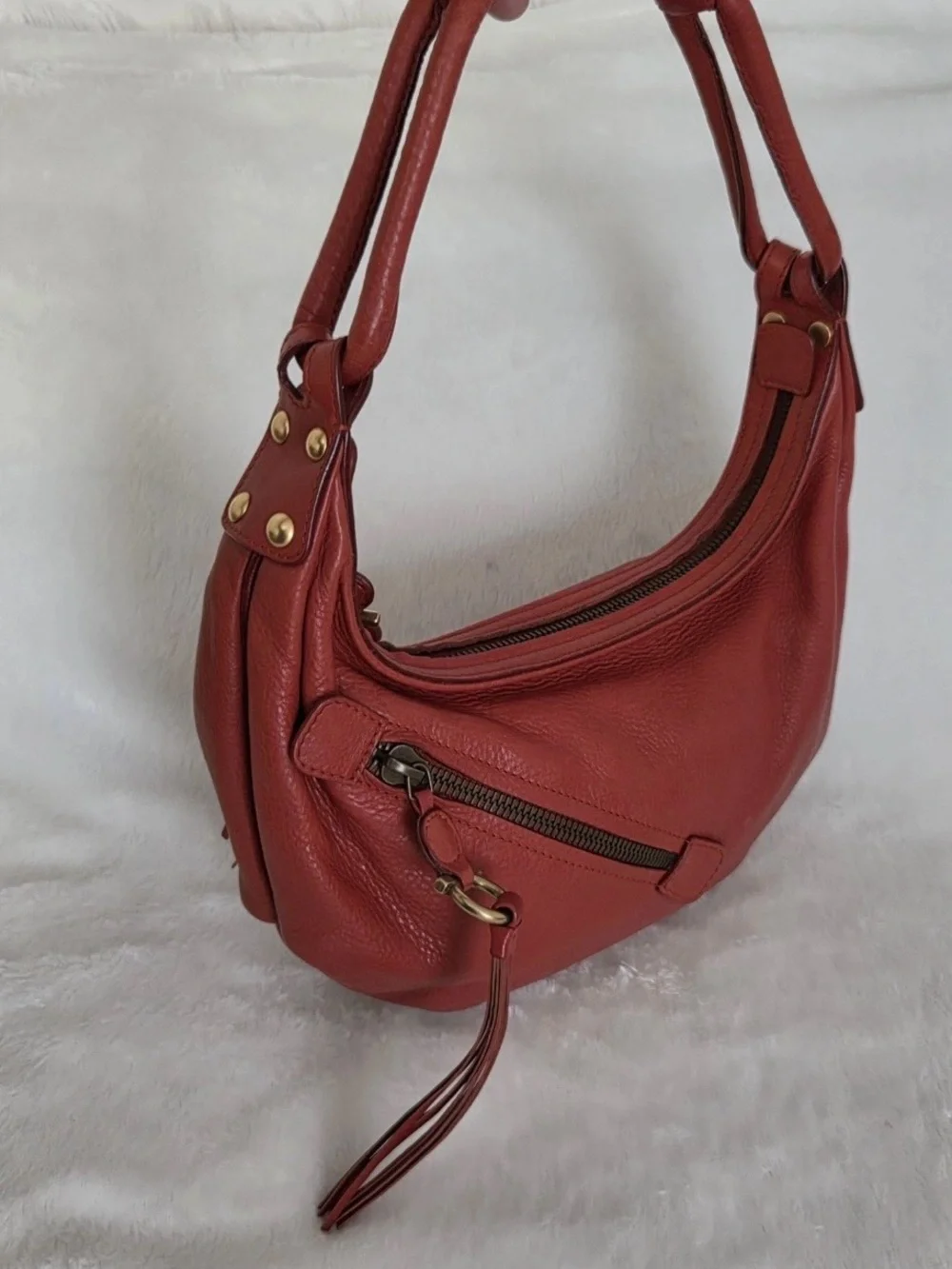 SALVATORE FERRAGAMO Leather handbag.